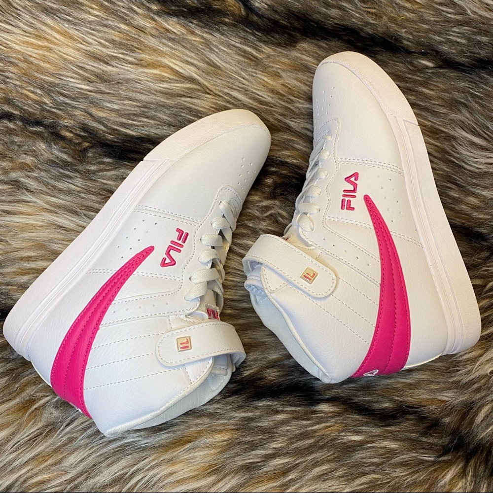 Fila high top sneakers👉🏾NEVER WORN👈🏾